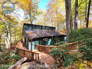 Main picture of 490 Laurel Ridge Rd