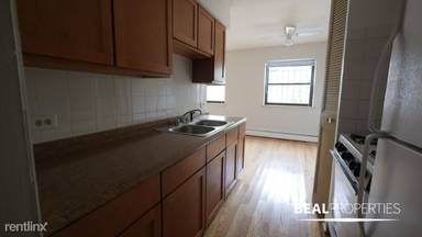 Main picture of 510 W Briar Pl