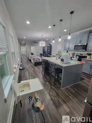 Main picture of 2336 Starks Ave