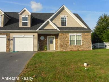 Main picture of 3619 Oakley Ln