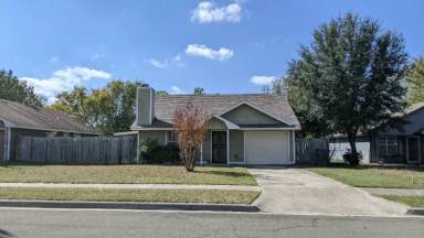 Main picture of 1901 Dickens Dr