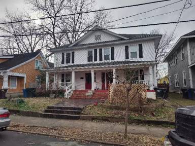 Main picture of 821 Burch Ave
