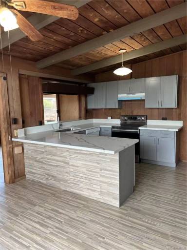 Main picture of 2093 Aaniu Loop