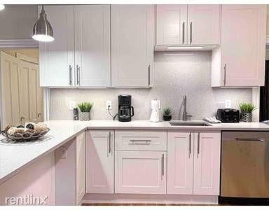 Main picture of 70 Dustin St