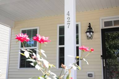 Main picture of 427 Stapleford Ln