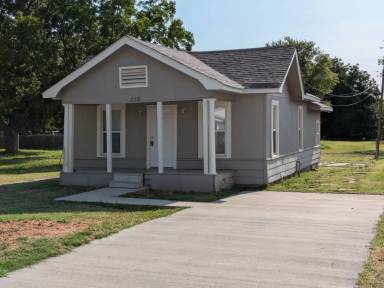 Main picture of 306 S Cleveland Ave