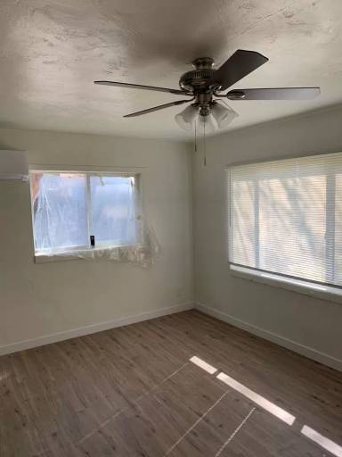 Main picture of 322 Walnut St