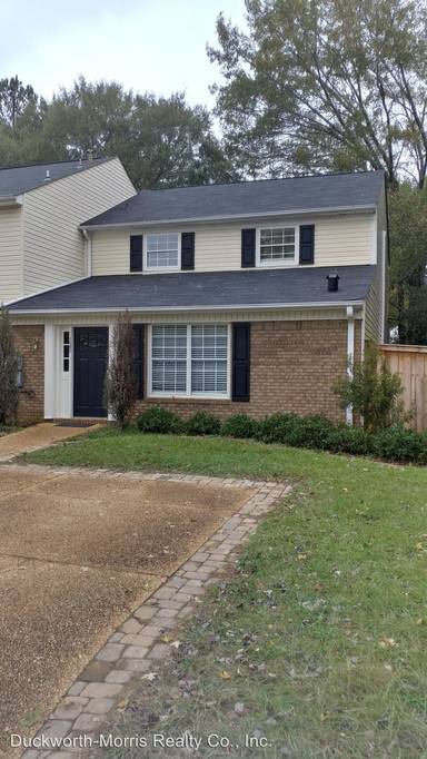 Main picture of 1090 Fairfax Dr