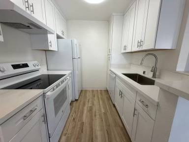Main picture of 4241 Voltaire St