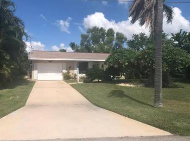 Main picture of 1121 SE 38th St
