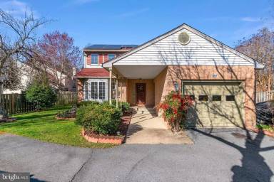 Main picture of 4905 Colonel Addison Pl