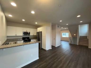 Main picture of 803 Humbert Ave