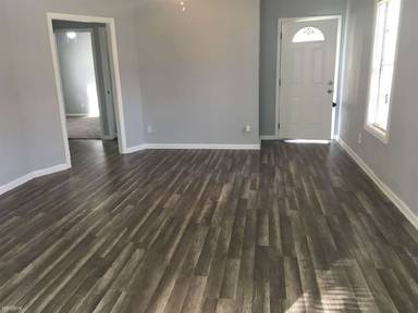 Main picture of 1207 Phoenix St