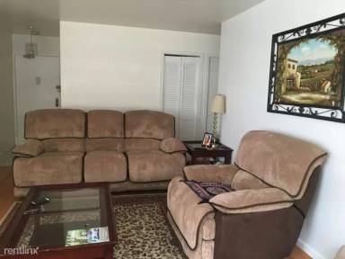 Main picture of Beach Point Tower Condo