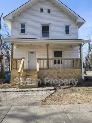 Main picture of 193 N Taylor Ave