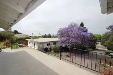 Main picture of 5061 Foothill Blvd
