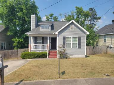Main picture of 835 Elizabeth St
