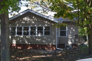 Main picture of 2815 Wood St