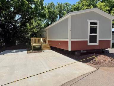 Main picture of 3000 S 9th Ave