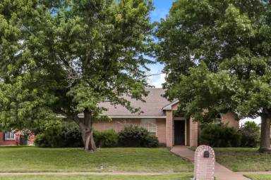 Main picture of 1357 Meadow Creek Dr