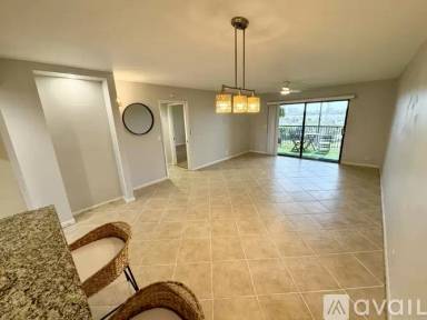 Main picture of 2202 S Cypress Bend Dr
