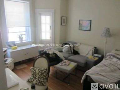 Main picture of 11 Royce Rd