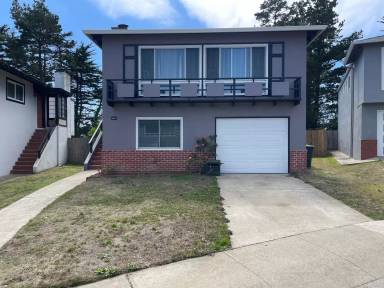 Main picture of 669 Parkview Ct