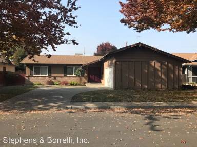 Main picture of 403 Sherwood Dr
