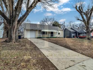 Main picture of 6639 Bales Ave