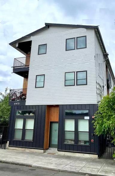 Main picture of 4415 SE 61st Ave