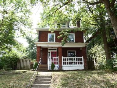 Main picture of 419 E 16th Ave