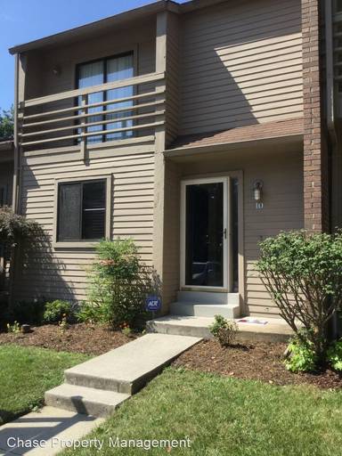 Main picture of 10 Muir Woods Ct