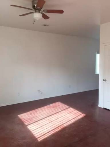 Main picture of 218 W Dahil Rd