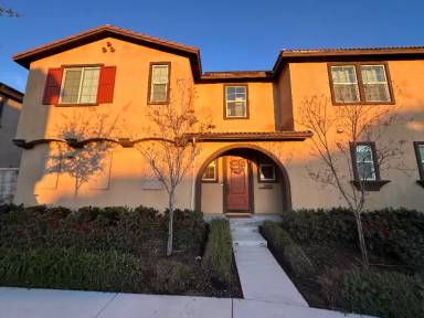 Main picture of 2983 E Halton Paseo
