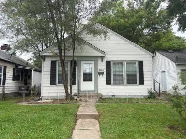 Main picture of 2106 E 46th St