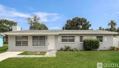 Main picture of 4395 Sherwood Blvd