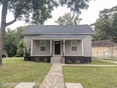 Main picture of 716 Smith St