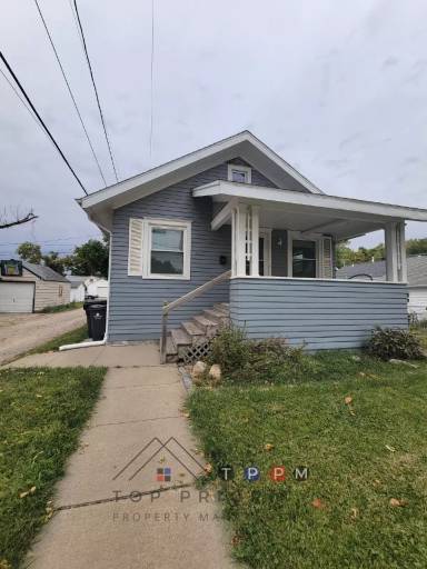 Main picture of 618 13th St NW