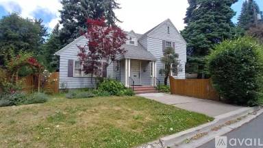 Main picture of 610 NE Michigan St