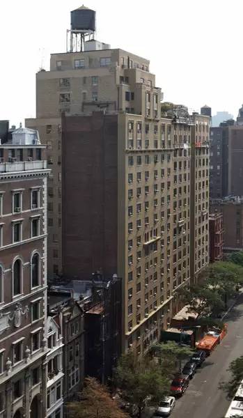 Main picture of 115 W 86th St