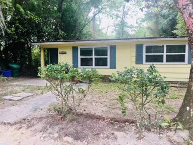 Main picture of 1323 NW 31st Ave