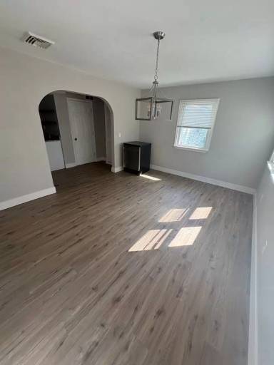 Main picture of 27 Wexford Rd