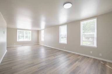 Main picture of 151 W 2nd St