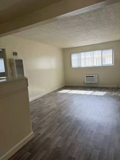 Main picture of 6248 N San Gabriel Blvd