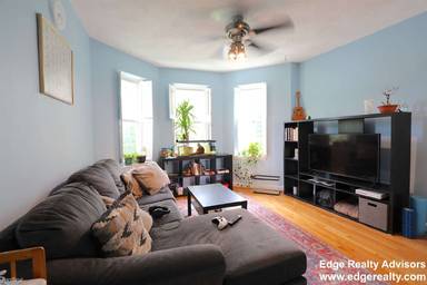 Main picture of 1411 Commonwealth Ave