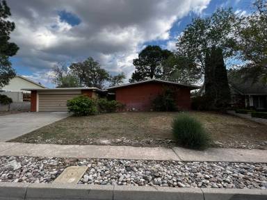 Main picture of 10500 San Gabriel Rd NE