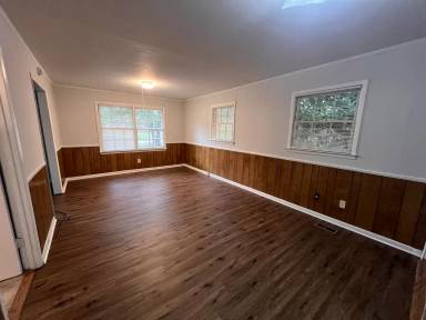 Main picture of 1607 Bruce Ave