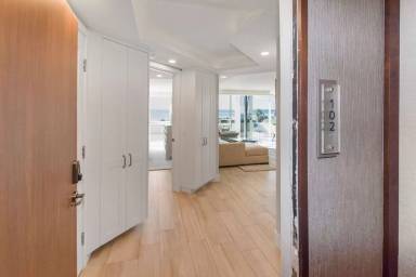 Main picture of La Sierra Tower at Coronado Shores