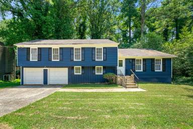 Main picture of 201 Shadowlawn Rd SE
