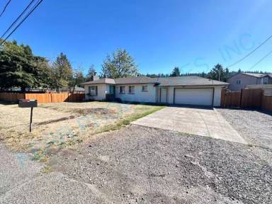 Main picture of 14746 SE Rhine St